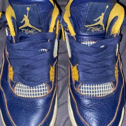 Retro Jordan 4s dunk from above Size 8 (Men)