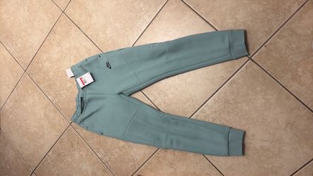 Large big kids Nike tech pants