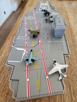 Children's aircraft carrier