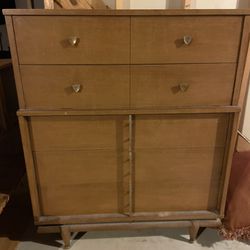Very Cool Mid Century Dresser Will Deliver OBO 