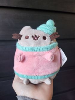 Holiday Winter Pusheen Plush