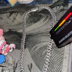 Moissanite Cuban Link Chain 13mm 22inch long (pass diamond testers)