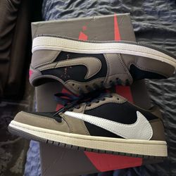 Travis Scott Dark Mochas 