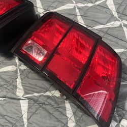Selling My 99-04 Mustang Taillights! 