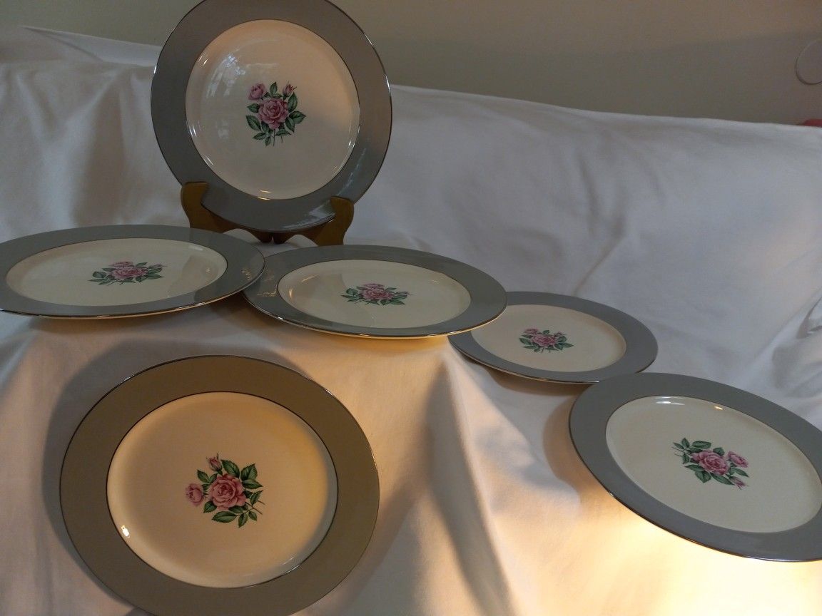 Set Of Six Brittany Rose Dinner Plates