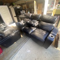 Tu Black Couches Power Recliner $220  