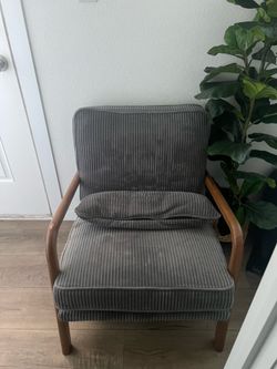 Accent chair
