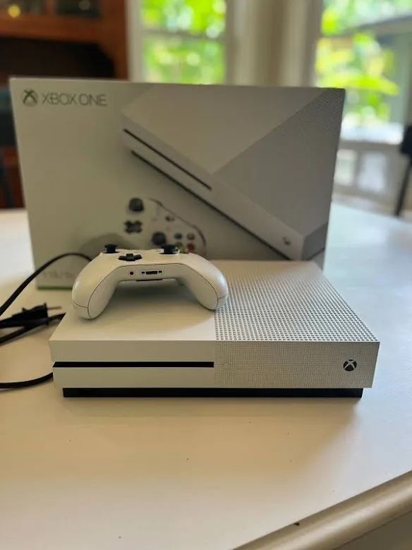 Xbox one s Brand New Used One Time