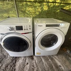 Whirlpool Washer And Ge Dryer  Electric 