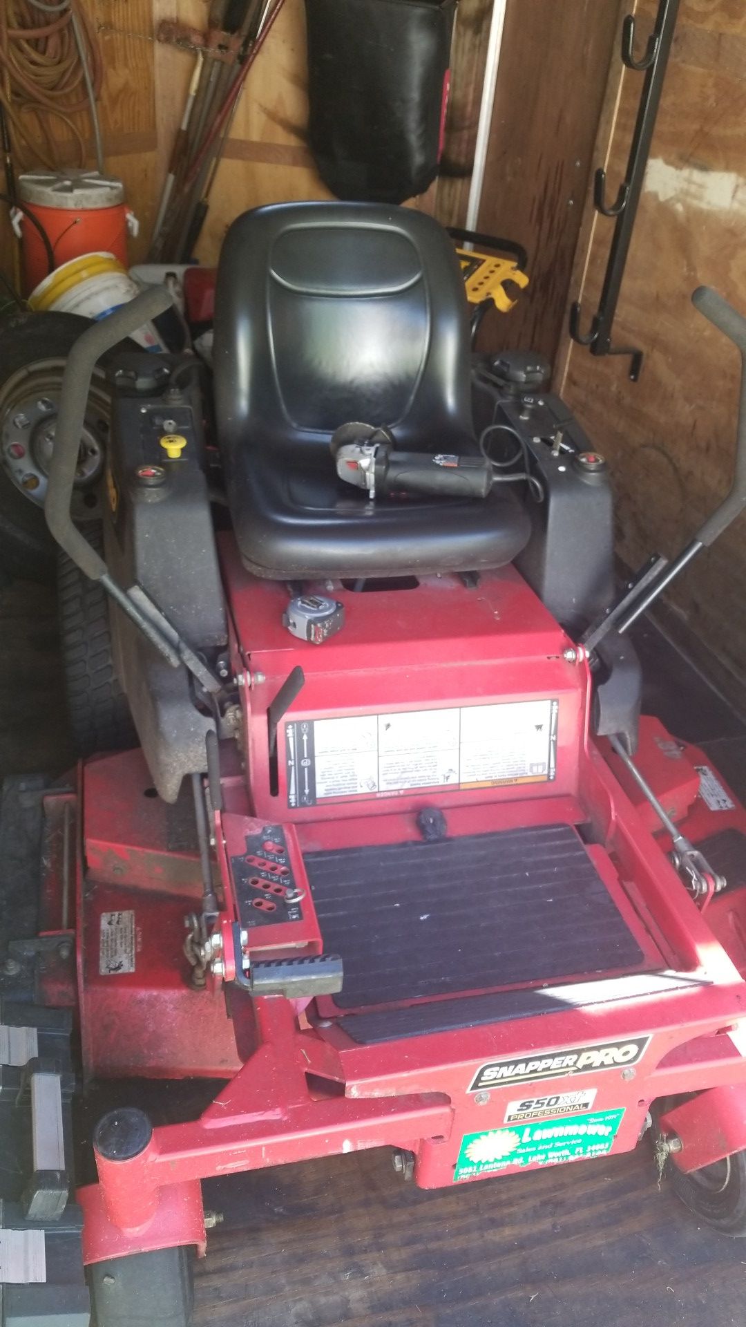 Snapper Pro S50XT Zero Turn Mower chopper 48" 19 HP Kawasaki as new