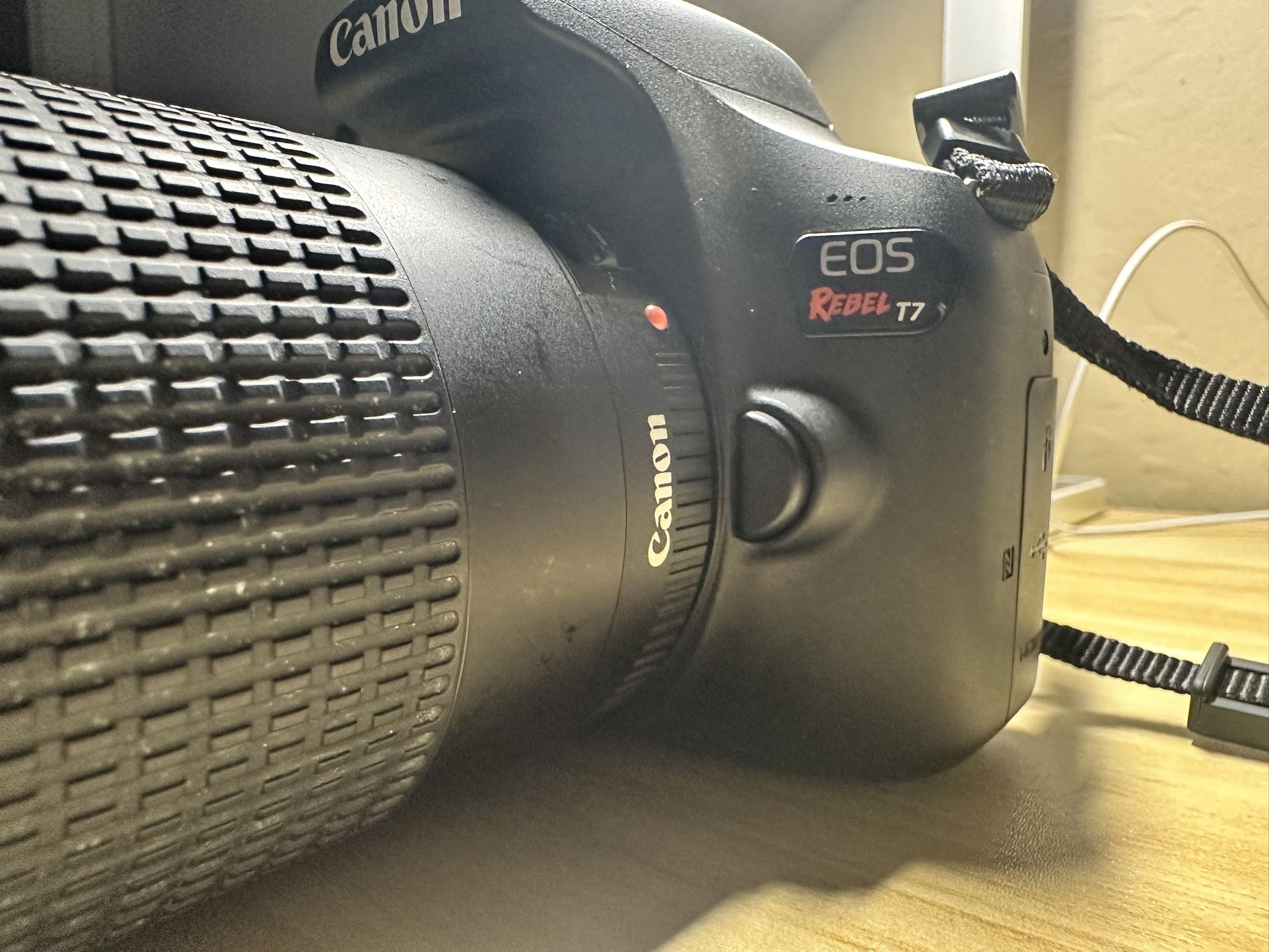 Canon T7