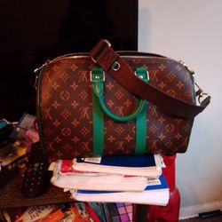 Louis Vuitton Volez Voguez Voyagez