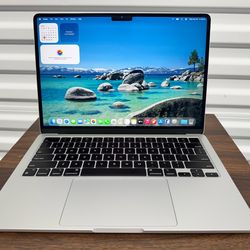 13” M3 MacBook Air (2024)