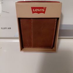 Levi's Men's Wallet with Theft Protection