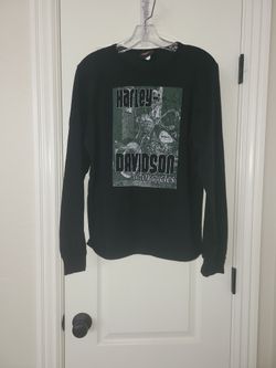 Women's size M Harley-Davidson long-sleeved 