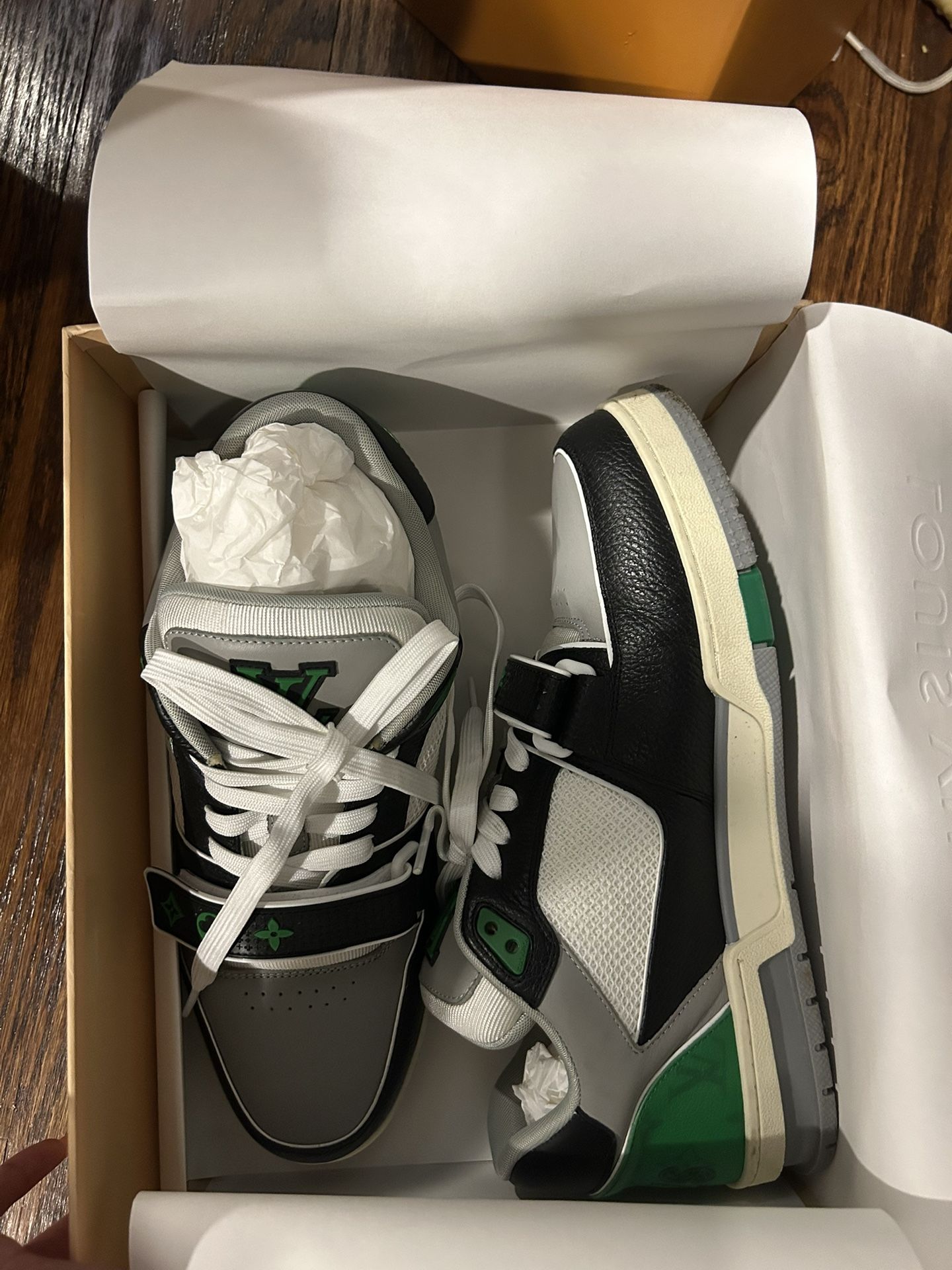 Louis Vuitton LV Trainer Sneaker Green Black White Size 8 (450 N) OG All