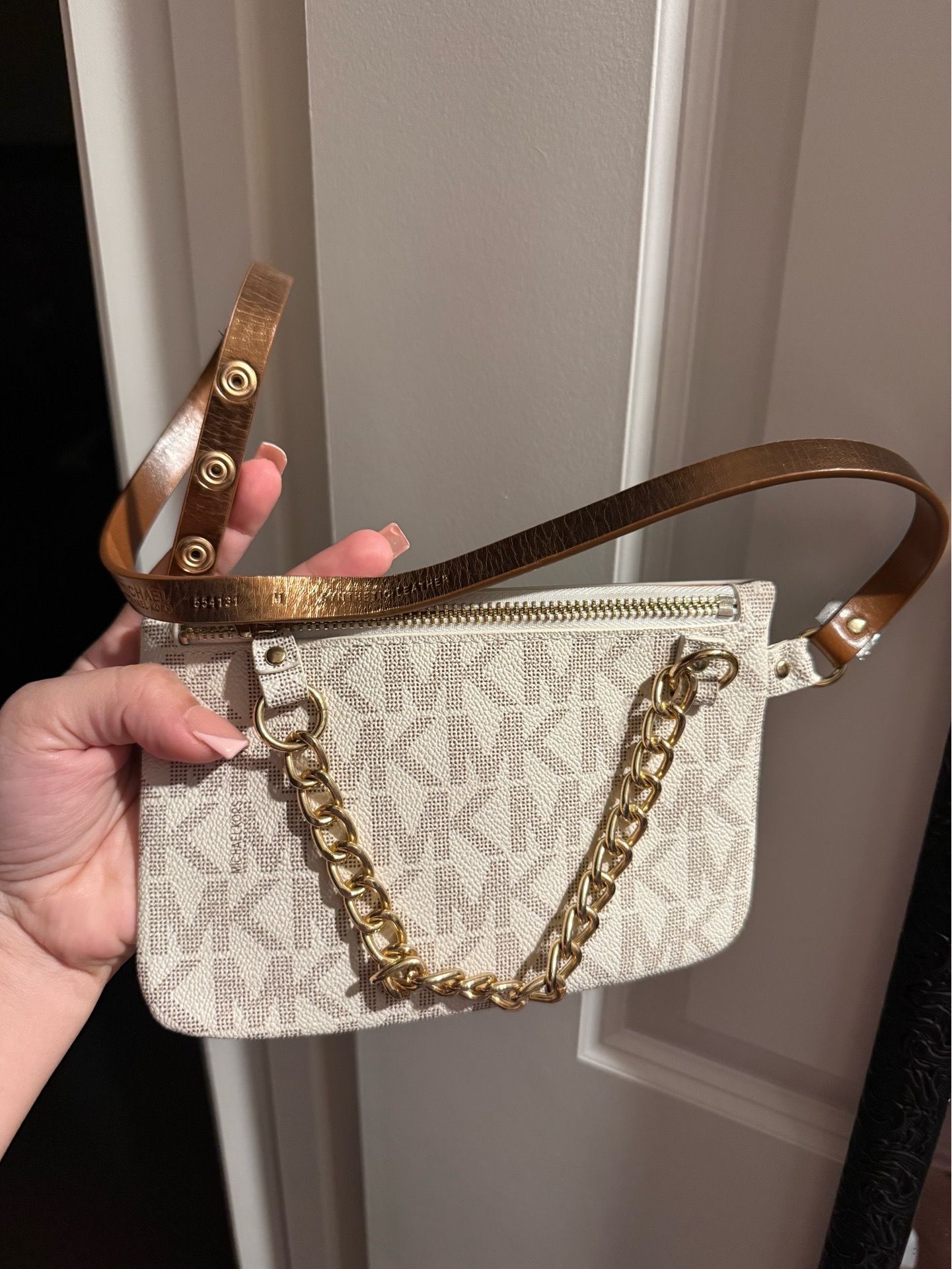 Michael Kors small purse
