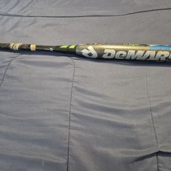 Demarini CF8 Bat