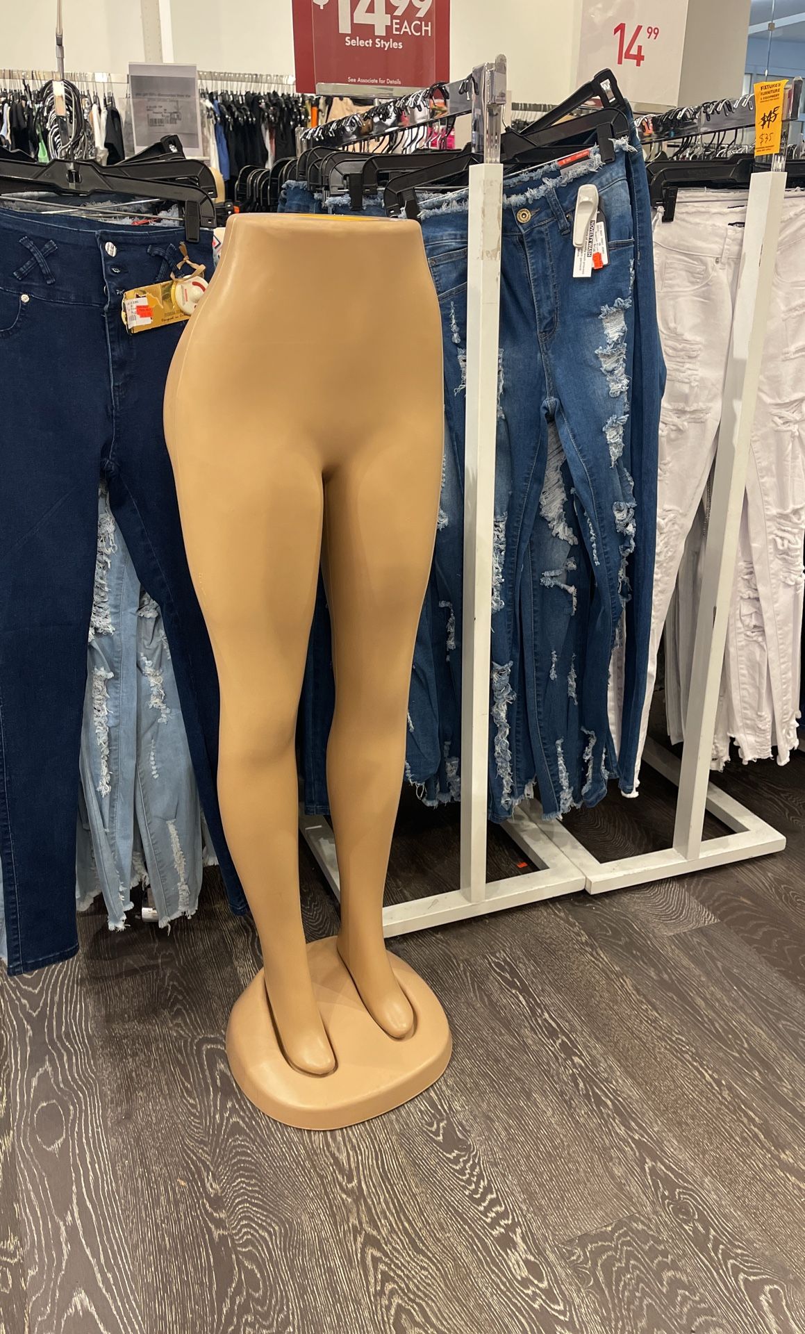 Lady Jean Colombian Mannequin