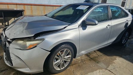 2016 Toyota Camry SE - 75k Miles - Parts / Rebuild Project