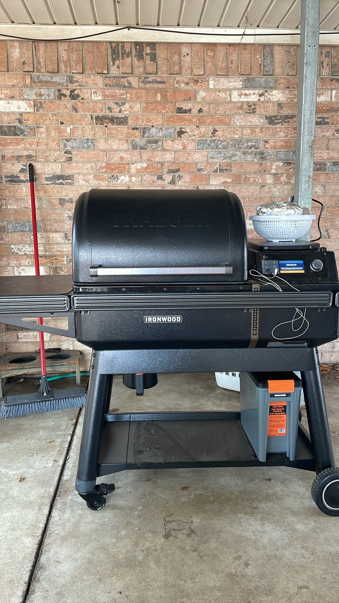 Traeger Ironwood Pellet Smoker 