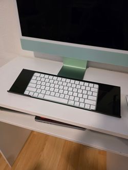 Keyboard Raiser/Holder