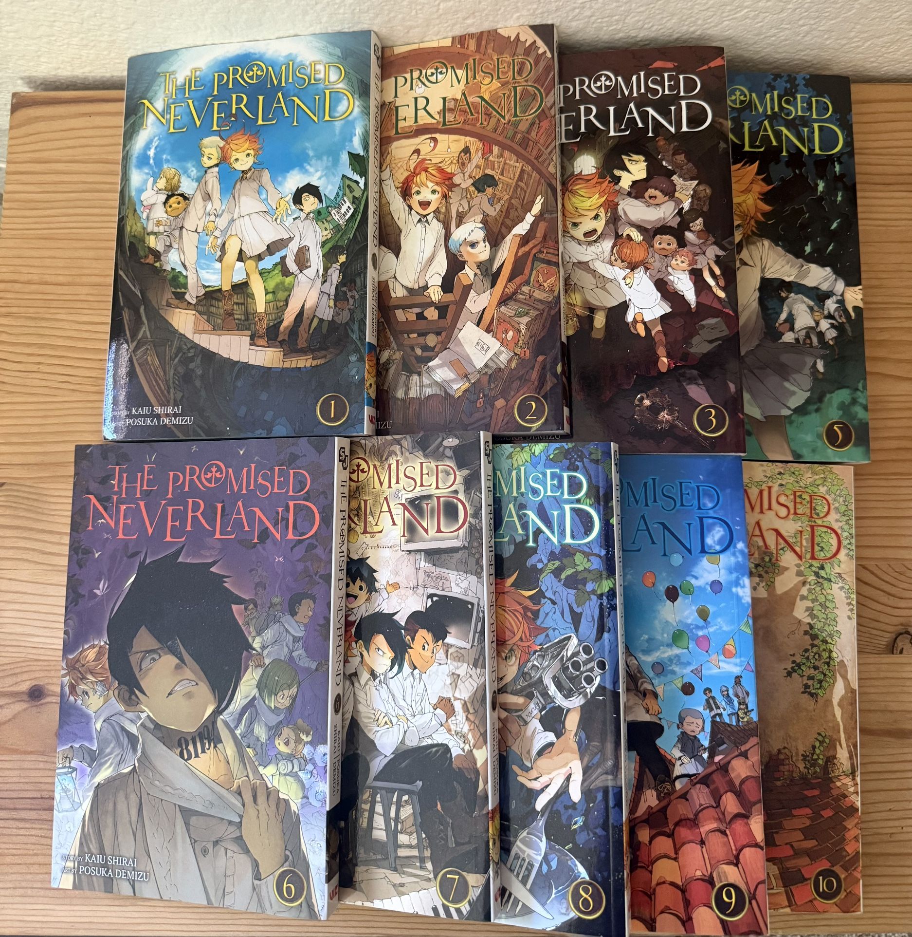 The Promised Neverland Set 1-3, 5-10