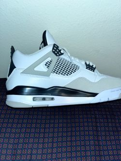 Jordan 4 Military black