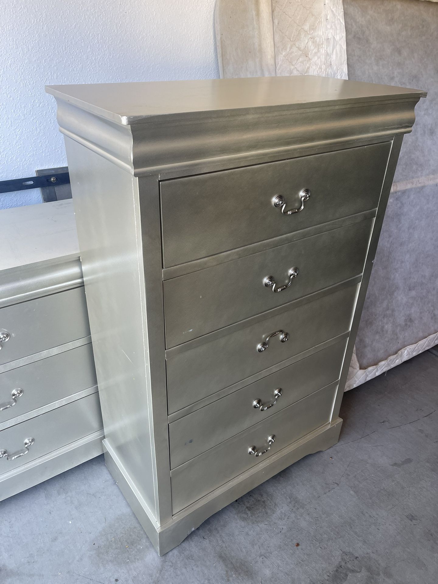 Bedroom Dressers With Mirror 