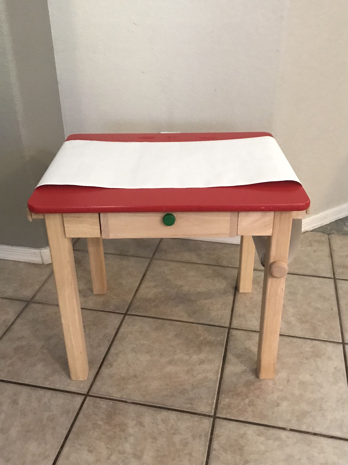 GUIDECRAFT CHILDRENS ACTIVITY DESK  WITH PAPER ROLL SOLID WOOD