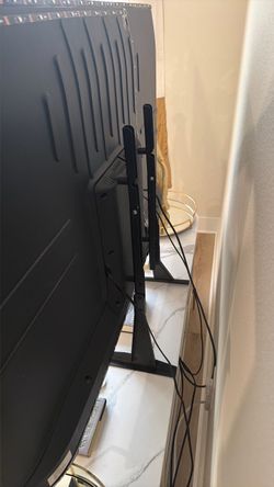 Tv Feet