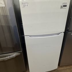 Frigidaire 30” refrigerator 