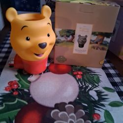 Scentsy Disney Winnie Pooh Diffuser , With Pk 2 Scented Pods Chrismas gifts