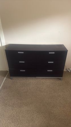 6 Drawer Dresser 