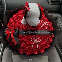 50 ROSAS ETERNAS Y SNOOPY 