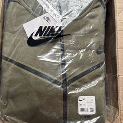 Olive Green Nike Hoodie & Jogger Set Unisex