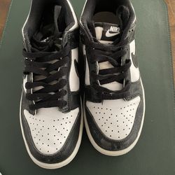 Nike Dunks / Panda Youth Size Kids