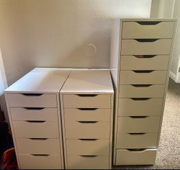 Nails drawers a
