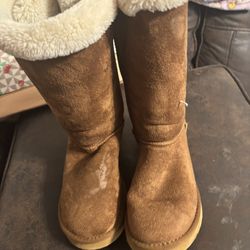 Uggs Size 9 