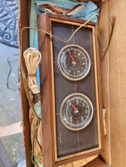 Vintage Airgiude Wind Meter.