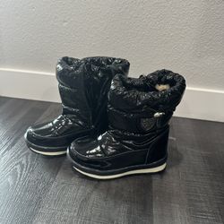 Kids Winter Snow Boots Size 29(running Small 11-11.5 US)