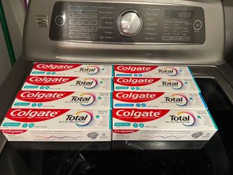 Brand new Colgate bundle all for ($20)(Cash only)(price is firm)(exp 2028)