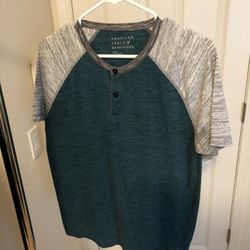 American Eagle T Shirt