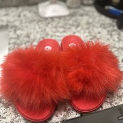 Ladies fur slides