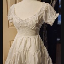Mini Princes White dress size Small