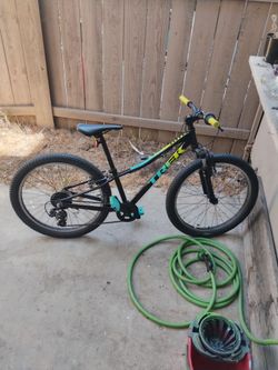 Trek precaliber  24 inch