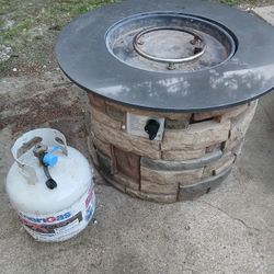Fire Pit Grill  With New Tank