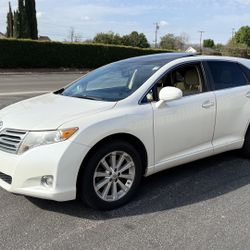 2010 Toyota Venza, Clean Title, Tags March 2026