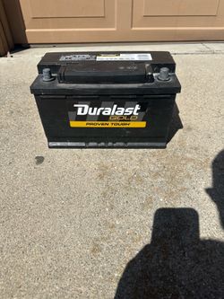 Duralast gold car battery