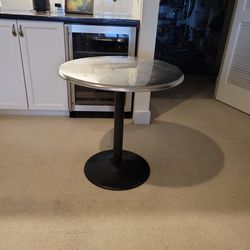 MCM Round 28" Cocktail Table Stainless Steel